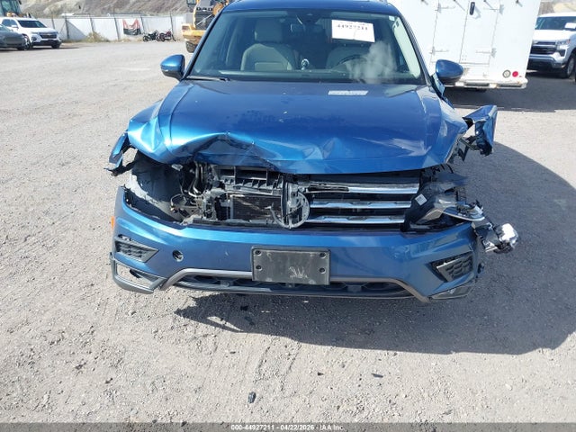 44927211 :رقم المزاد ، 3VV4B7AX8JM029648 vin ، 2018 Volkswagen Tiguan 2.0t Sel Premium مزاد بيع