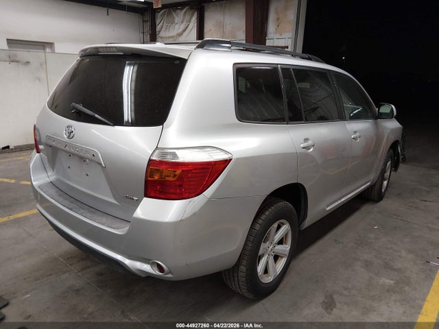 2010 Toyota Highlander Se V6 მანქანა იყიდება აუქციონზე, vin: 5TDJK3EH3AS015671, აუქციონის ნომერი: 44927260