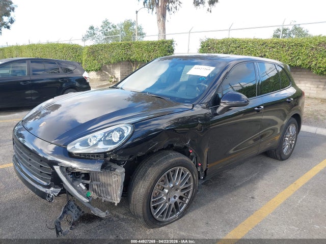 Porsche CAYENNE S 2015 WP1AB2A24FLA56314 Image 2