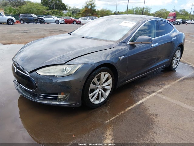 Tesla MODEL S 2015 5YJSA1H18FFP77092 Image 2