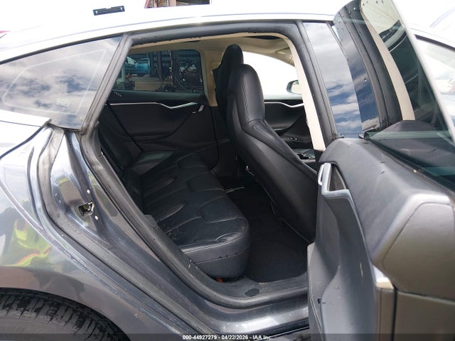 Tesla MODEL S 2015 5YJSA1H18FFP77092 Image 8