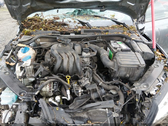 2015 Volkswagen Jetta 2.0l S მანქანა იყიდება აუქციონზე, vin: 3VW1K7AJ9FM267512, აუქციონის ნომერი: 44927301