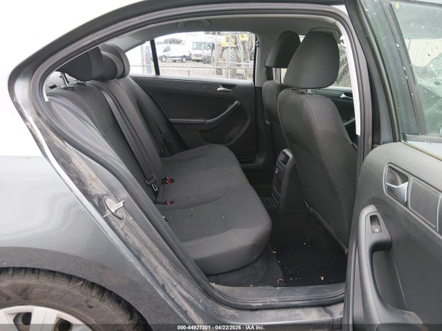 2015 Volkswagen Jetta 2.0l S მანქანა იყიდება აუქციონზე, vin: 3VW1K7AJ9FM267512, აუქციონის ნომერი: 44927301