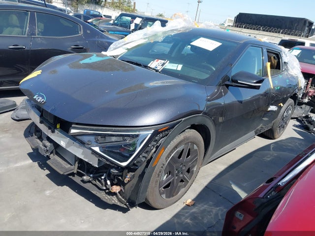 KIA EV6 LIGHT 2025 5XYC34JB1SG008410 Image 2