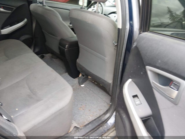 JTDKN3DU1F0477439 Toyota Prius Three