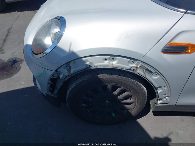 Aukcja sprzedaży 2015 Mini Hardtop Cooper, vin: WMWXM5C55FT937695, numer aukcji: 44927328