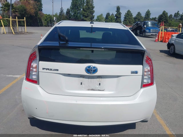 Toyota Prius Four 2014 JTDKN3DU4E0360680 Image 17