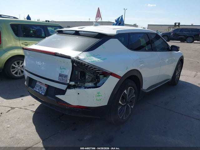 Продажа на аукционе авто 2024 Kia Ev6 Light Long Range, vin: KNDC34LA5R5224641, номер лота: 44927366