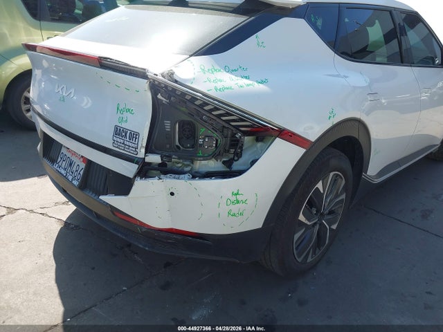 Продажа на аукционе авто 2024 Kia Ev6 Light Long Range, vin: KNDC34LA5R5224641, номер лота: 44927366