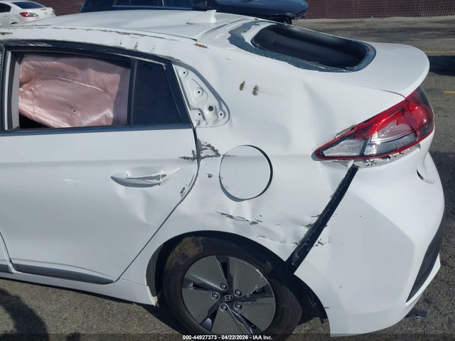 KMHC75LC6LU231456 Hyundai Ioniq Hybrid Se