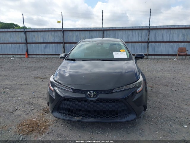 2021 Toyota Corolla Le მანქანა იყიდება აუქციონზე, vin: 5YFEPMAE0MP270893, აუქციონის ნომერი: 44927390