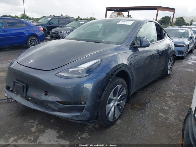 2023 Tesla Model Y Awd/long Range Dual Motor All-wheel Drive მანქანა იყიდება აუქციონზე, vin: 7SAYGDEE9PF745595, აუქციონის ნომერი: 44927395