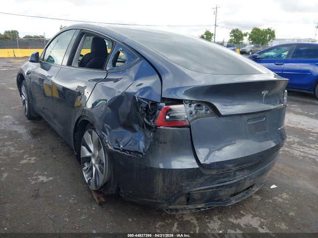 2023 Tesla Model Y Awd/long Range Dual Motor All-wheel Drive მანქანა იყიდება აუქციონზე, vin: 7SAYGDEE9PF745595, აუქციონის ნომერი: 44927395
