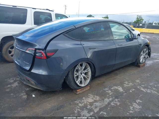2023 Tesla Model Y Awd/long Range Dual Motor All-wheel Drive მანქანა იყიდება აუქციონზე, vin: 7SAYGDEE9PF745595, აუქციონის ნომერი: 44927395