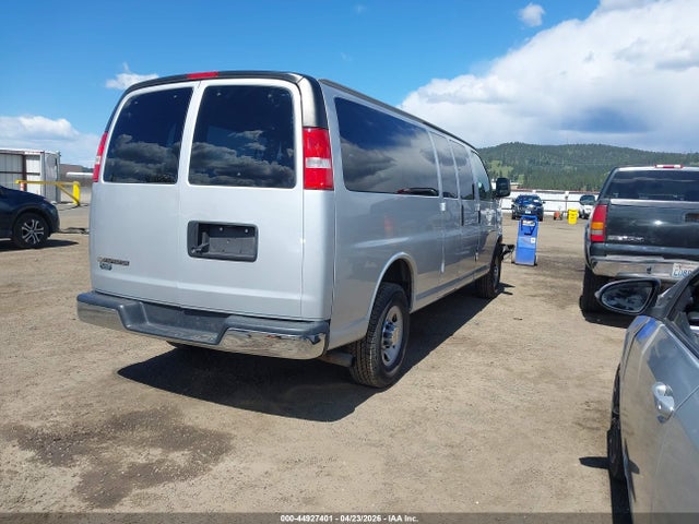 1GAZGPFG0J1299641 Chevrolet Express 3500 Lt