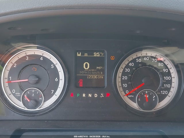 1C6RR6GG0JS317387 RAM 1500 Slt 4x2 6&#039;4 Box