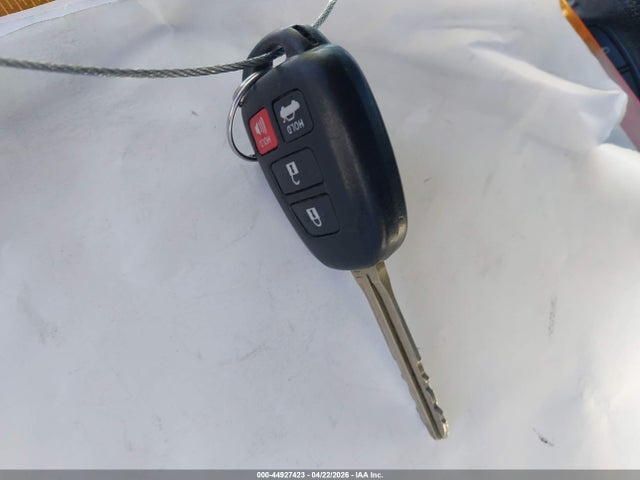 44927423 :رقم المزاد ، 2T1BURHE6KC218020 vin ، 2019 Toyota Corolla Se مزاد بيع