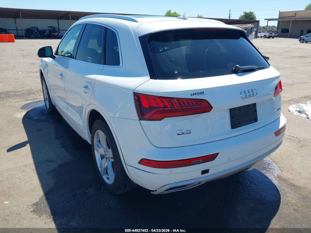 WA1BNAFY4K2105977 Audi Q5 45 Premium