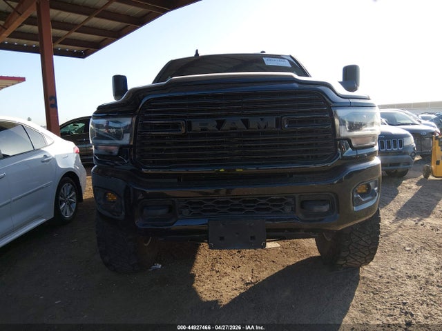 3C6UR5FL9MG632512 RAM 2500 Laramie 4x4 6&#039;4 Box