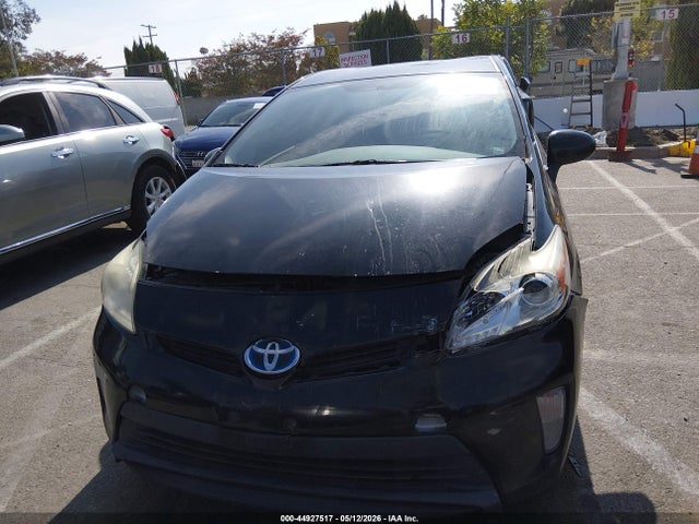 JTDKN3DU3F0468225 Toyota Prius Two