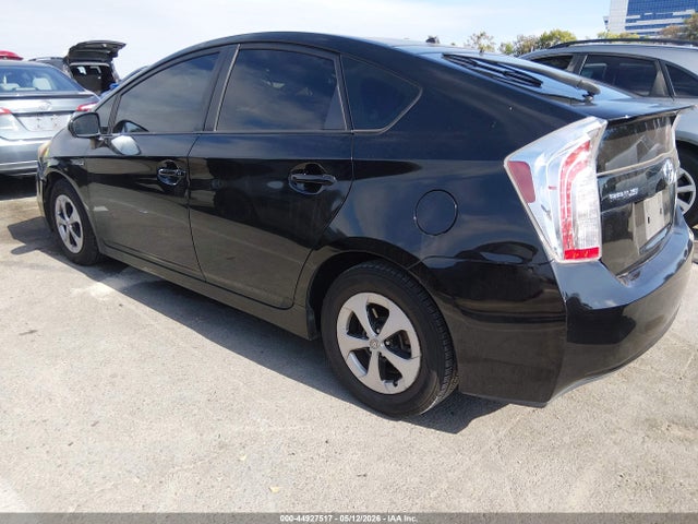 JTDKN3DU3F0468225 Toyota Prius Two