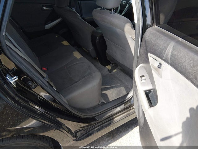 JTDKN3DU3F0468225 Toyota Prius Two