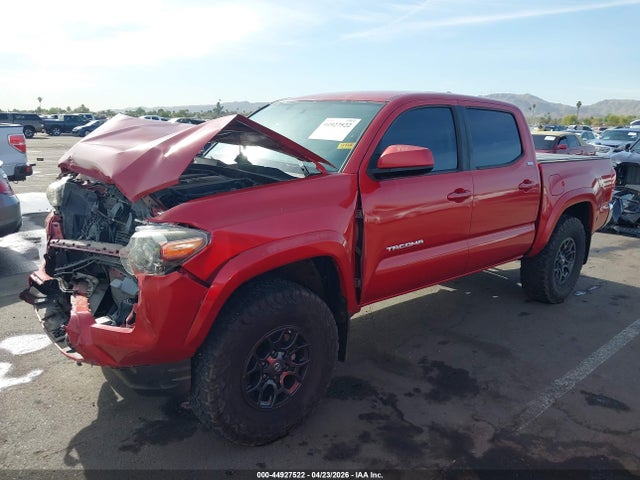 2017 Toyota Tacoma Sr5 V6 მანქანა იყიდება აუქციონზე, vin: 3TMCZ5AN8HM093661, აუქციონის ნომერი: 44927522