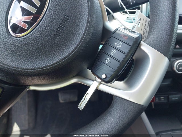 3KPA24AB6KE236989 KIA RIO S