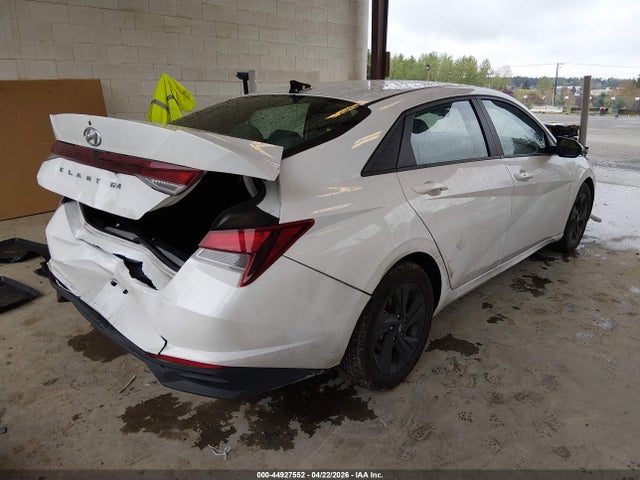 5NPLS4AGXNH071940 Hyundai ELANTRA SEL