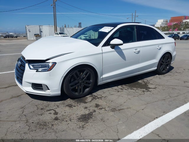 2018 Audi A3 2.0t Premium/2.0t Tech Premium მანქანა იყიდება აუქციონზე, vin: WAUAUGFF8J1040588, აუქციონის ნომერი: 44927575