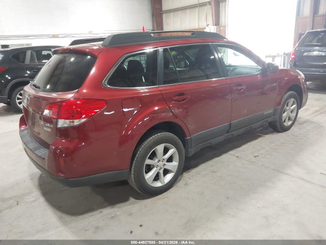 44927585 :رقم المزاد ، 4S4BRBCC3D3301300 vin ، 2013 Subaru Outback 2.5i Premium مزاد بيع