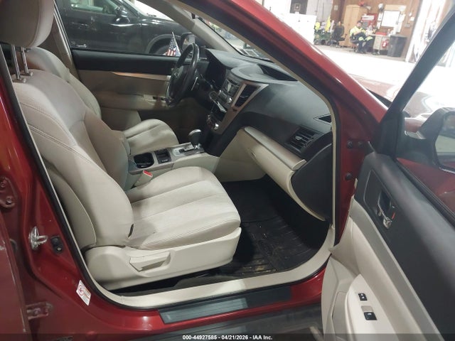 44927585 :رقم المزاد ، 4S4BRBCC3D3301300 vin ، 2013 Subaru Outback 2.5i Premium مزاد بيع