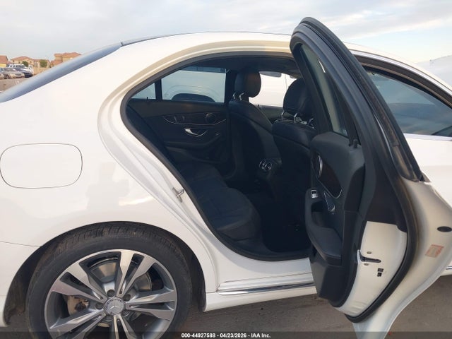 44927588 :رقم المزاد ، 55SWF4JB8FU079250 vin ، 2015 Mercedes-benz C 300 مزاد بيع
