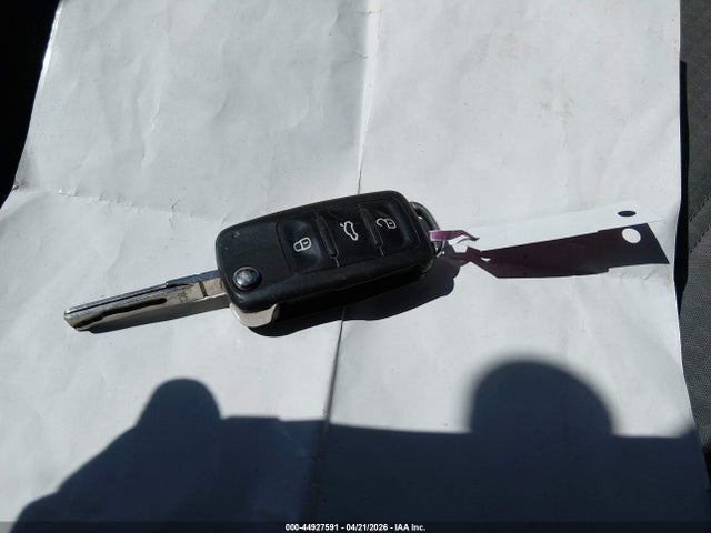 2017 Volkswagen Jetta 1.4t S მანქანა იყიდება აუქციონზე, vin: 3VW167AJ5HM351589, აუქციონის ნომერი: 44927591