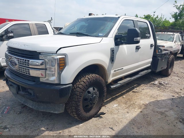 44927625 :رقم المزاد ، 1FD8W3HT1KEC40760 vin ، 2019 Ford F-350 Chassis Xl مزاد بيع