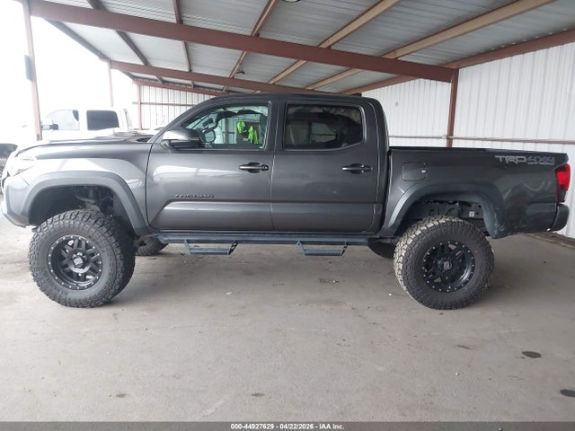 3TMCZ5AN8KM239953 Toyota Tacoma Trd Off Road