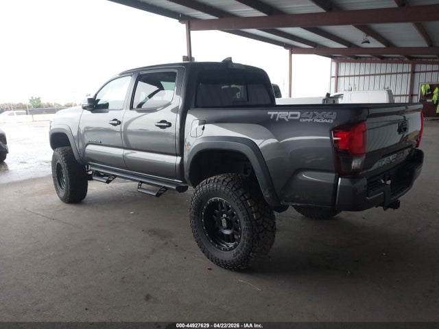 3TMCZ5AN8KM239953 Toyota Tacoma Trd Off Road
