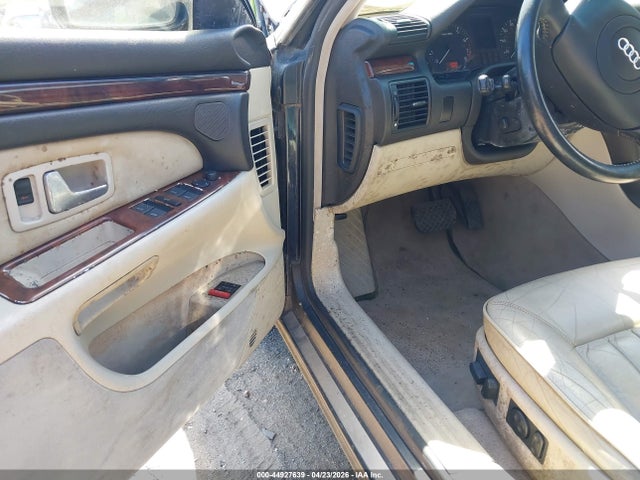 Продажа на аукционе авто 1998 Audi A8 4.2, vin: WAUBG74D9WN005099, номер лота: 44927639
