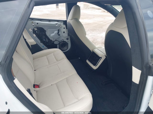 Tesla Model S Dual Motor All-wheel Drive 2022 5YJSA1E54NF489575 Image 8