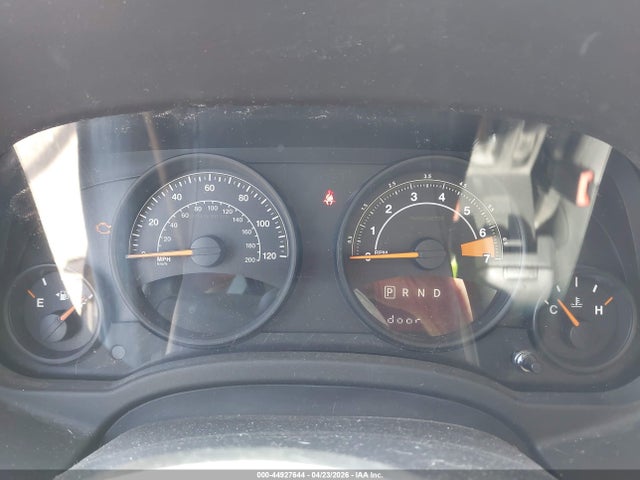 44927644 :رقم المزاد ، 1C4NJDBB6GD756296 vin ، 2016 Jeep Compass Sport مزاد بيع
