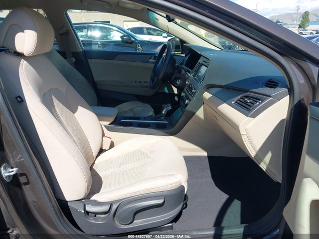 Продажа на аукционе авто 2017 Hyundai Sonata Se, vin: 5NPE24AF1HH594770, номер лота: 44927657