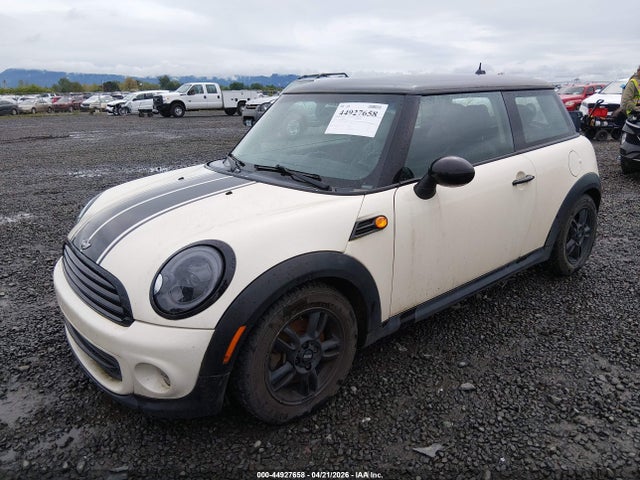 Продаж на аукціоні авто 2011 Mini Cooper, vin: WMWSU3C52BT253647, номер лоту: 44927658