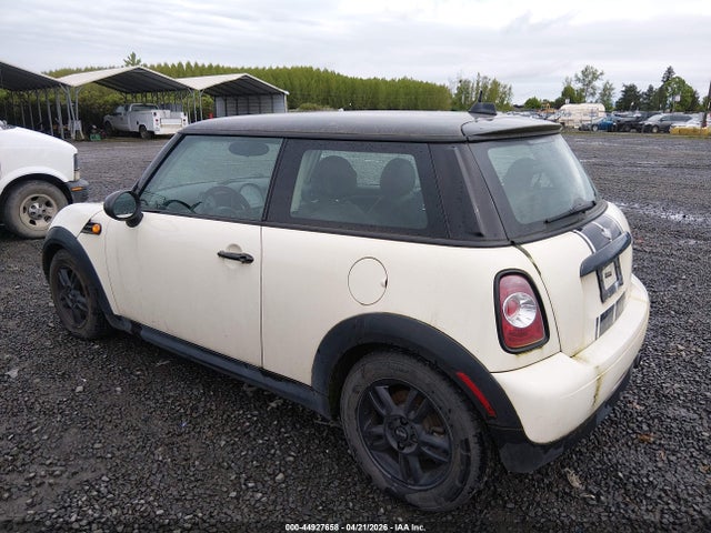 Продаж на аукціоні авто 2011 Mini Cooper, vin: WMWSU3C52BT253647, номер лоту: 44927658