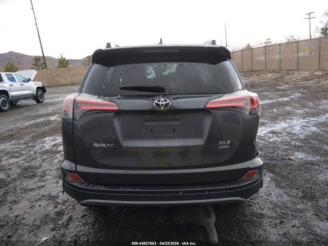 Toyota Rav4 Xle 2017 2T3RFREV6HW555637 Image 16