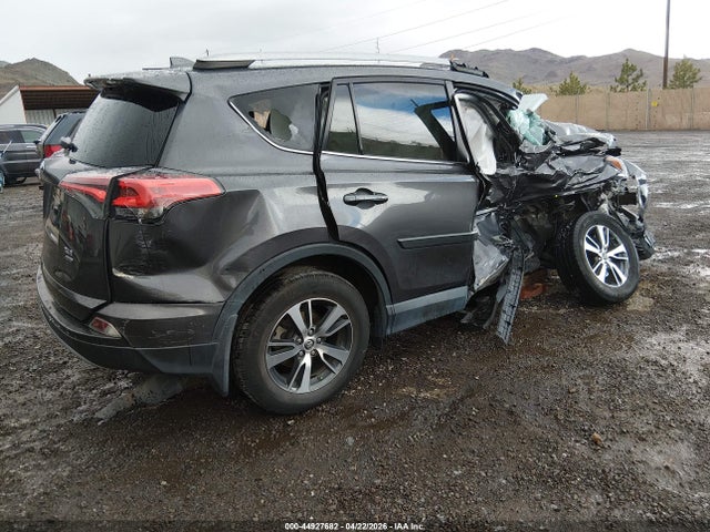 Toyota Rav4 Xle 2017 2T3RFREV6HW555637 Image 4