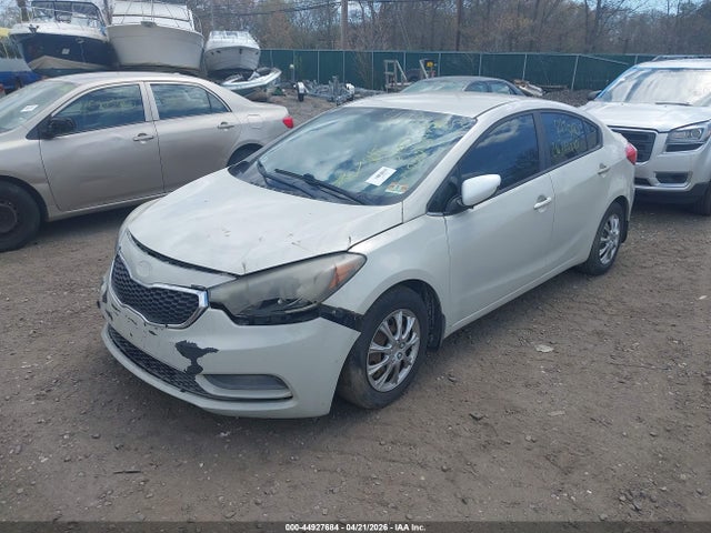 44927684 :رقم المزاد ، KNAFK4A66F5289523 vin ، 2015 Kia Forte Lx مزاد بيع