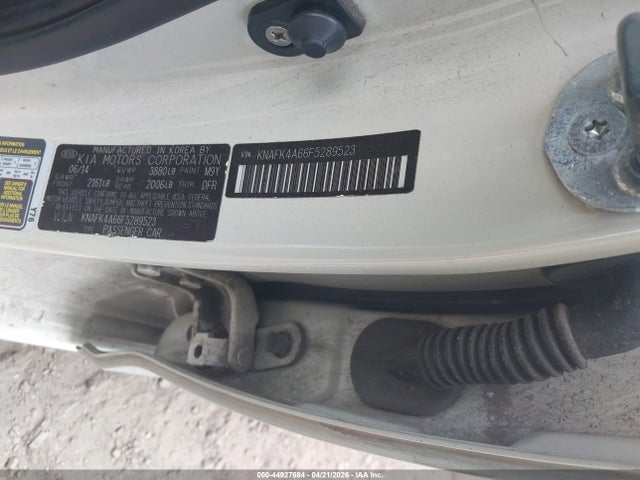 44927684 :رقم المزاد ، KNAFK4A66F5289523 vin ، 2015 Kia Forte Lx مزاد بيع