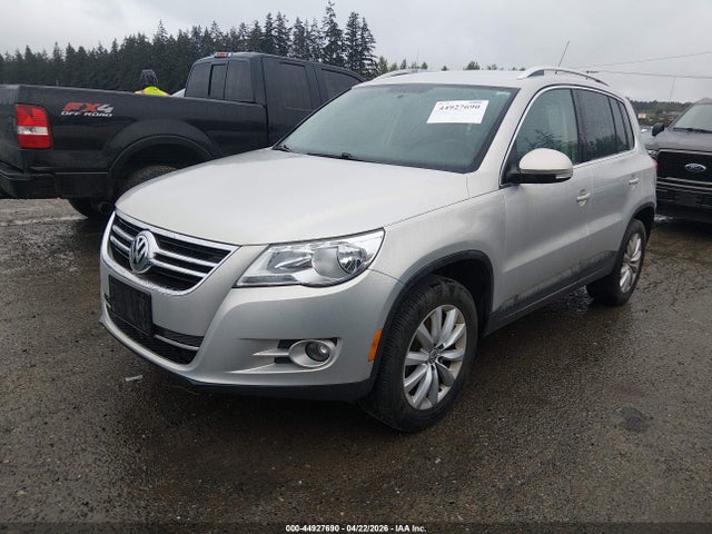 44927690 :رقم المزاد ، WVGBV7AX4BW528067 vin ، 2011 Volkswagen Tiguan Se مزاد بيع