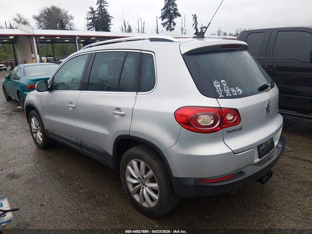 44927690 :رقم المزاد ، WVGBV7AX4BW528067 vin ، 2011 Volkswagen Tiguan Se مزاد بيع