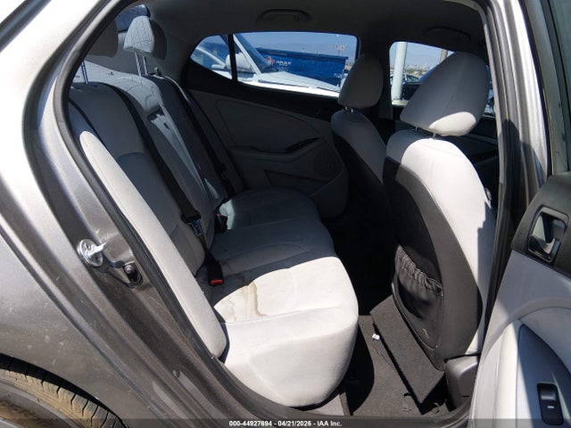 5XXGM4A72FG438886 KIA Optima Lx